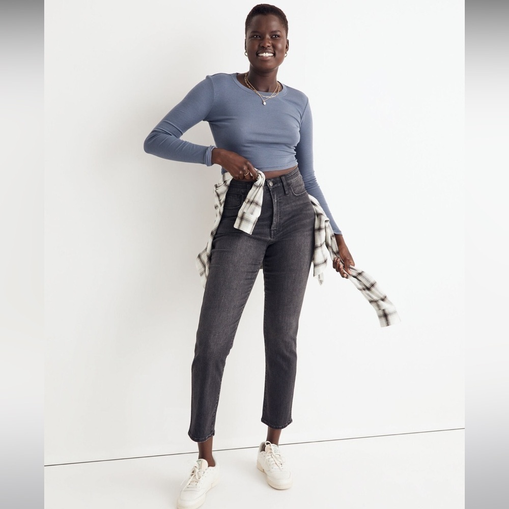 Madewell Curvy High-Rise Slim Straight Jeans in Richgrove wash